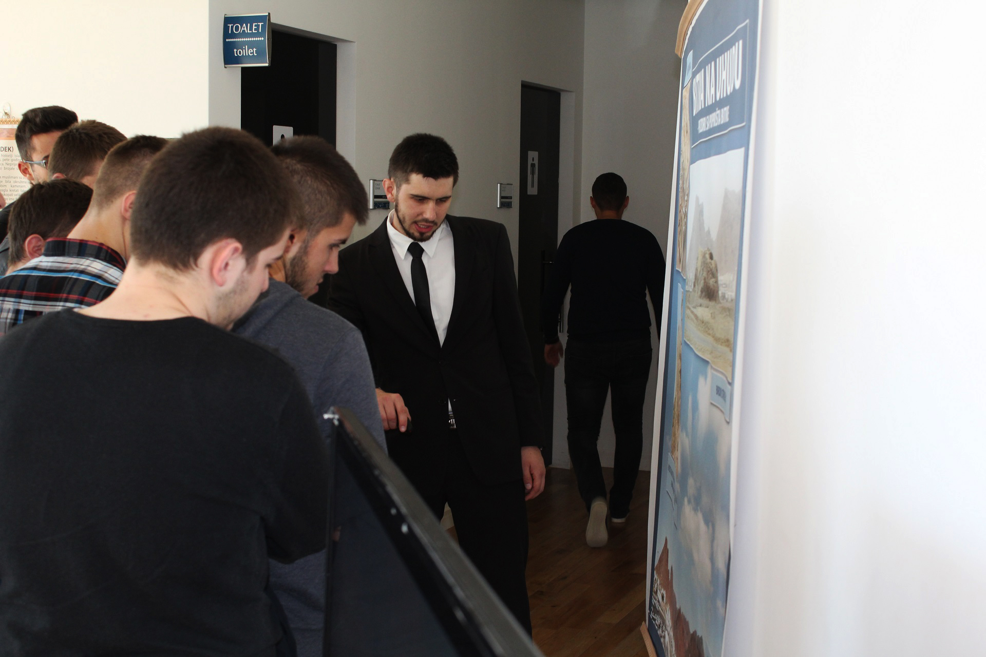 Novi član vodičke karavane našeg Muzeja Harun Hasić, apsolvent na Islamskom pedagoškom fakultetu u Zenici, IV godina.
